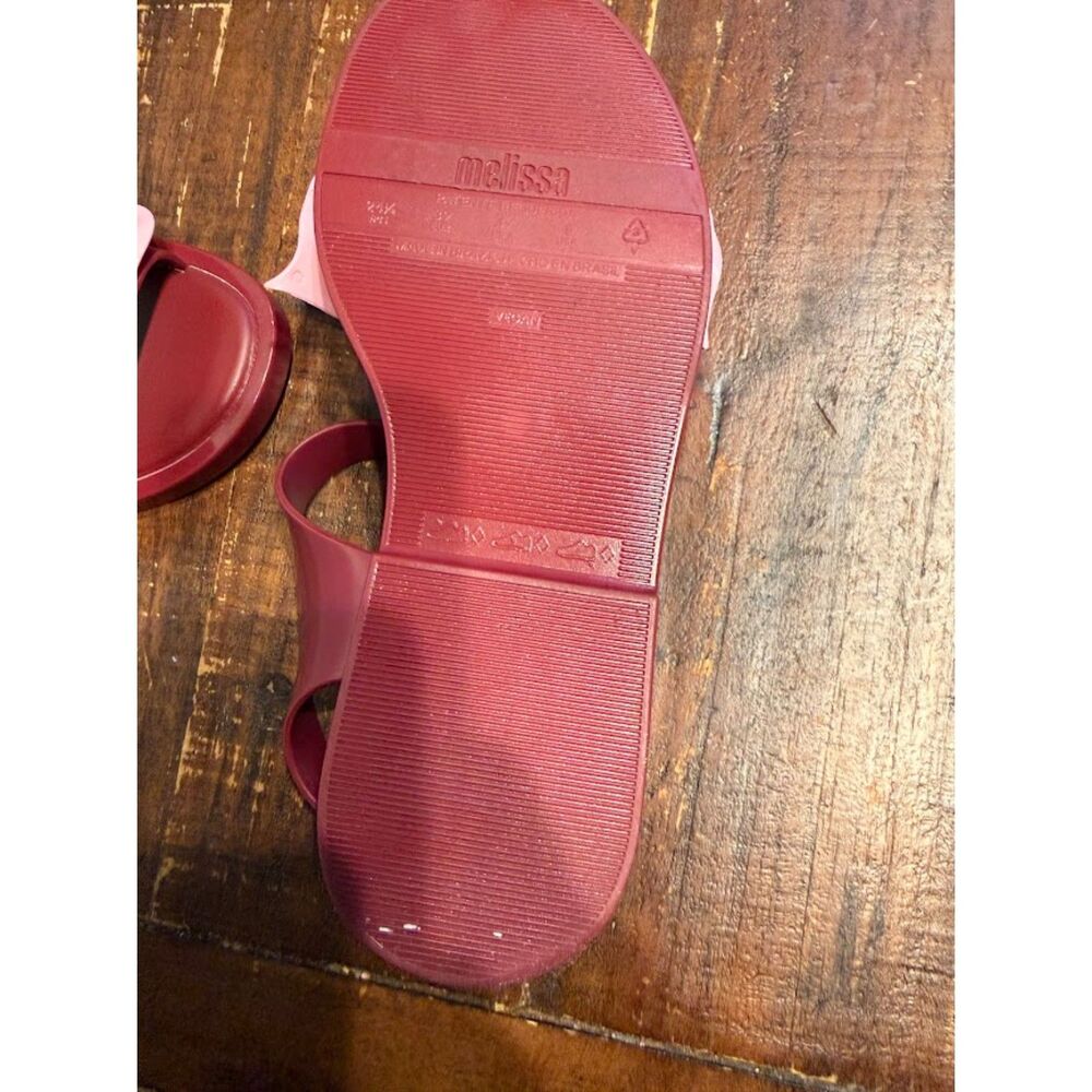 🌴Melissa Tie Mar Sandal in a red and pink color combination. - Picture 5 of 6